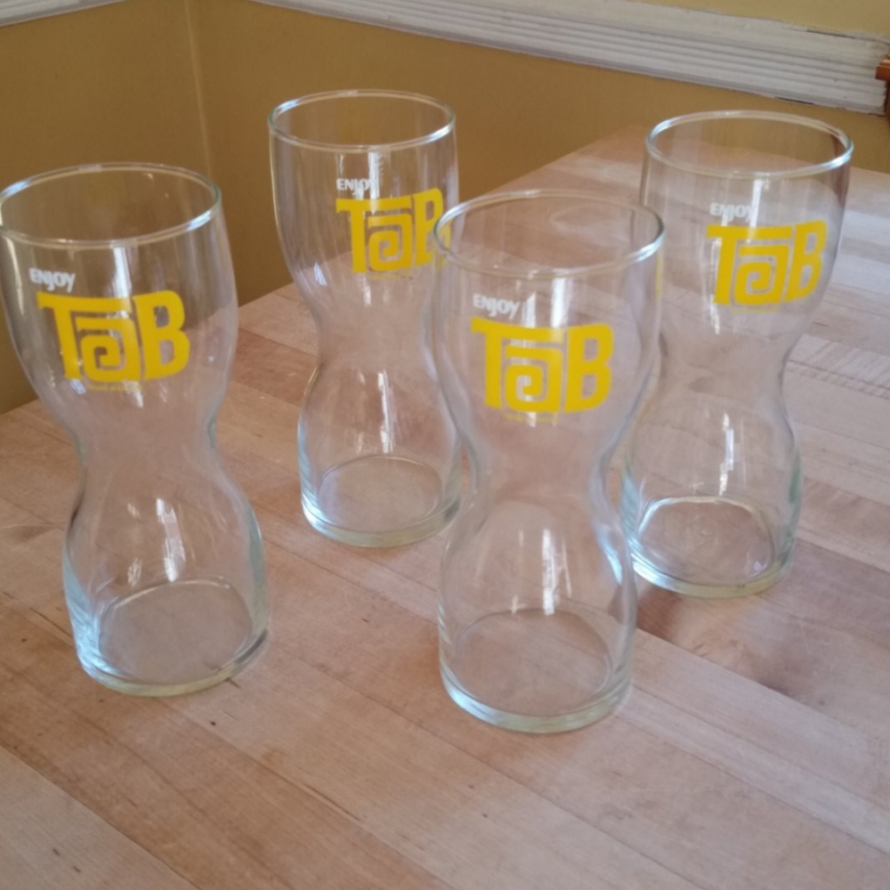 4 Vintage Tab Hour Glass  Soda Glasses